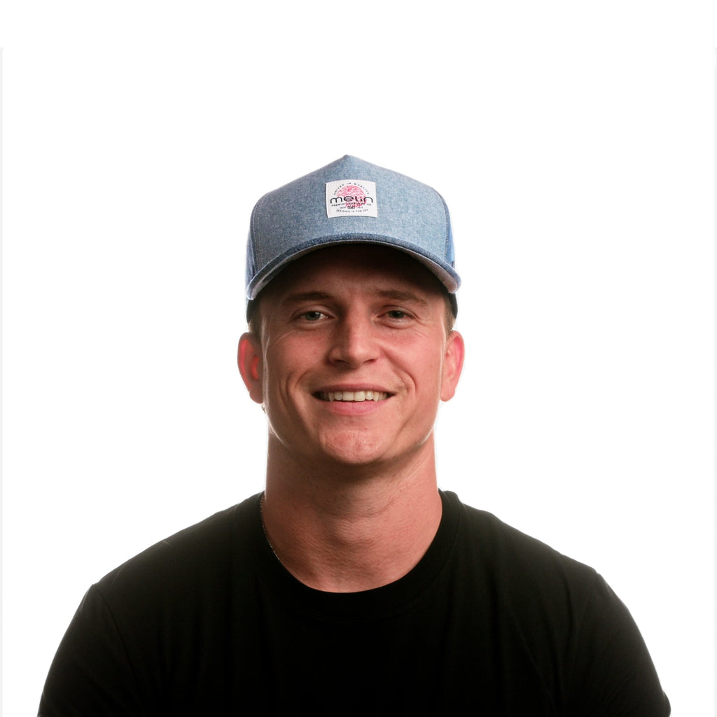 The model-image view of the melin Split Fit Odysea Stacked Mill United in Chambray Big Image - 2