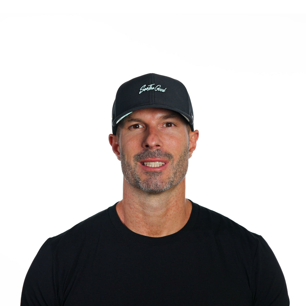 The model-image view of the melin Vintage Fit Compass Player Hydro in Black Big Image - 2